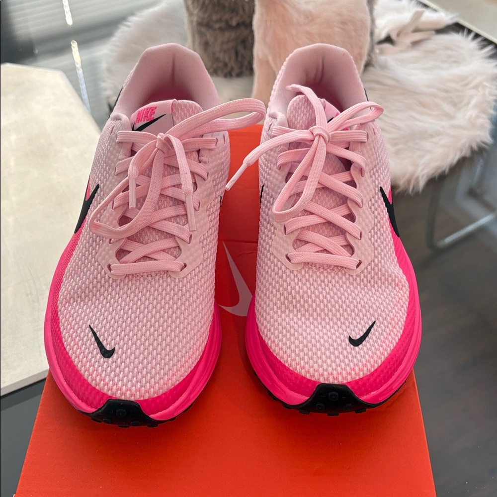 Nike Revolution 8 Running Shoe - Women's - Picture 7 of 9